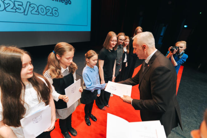 Najzdolniejsi uczniowie odebrali stypendia Prezydenta Miasta Siedlce