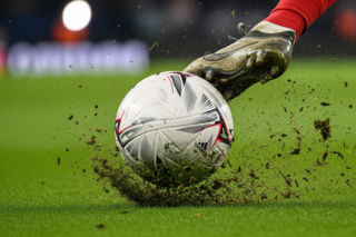 Robert Lewandowski. Imponujący bilans trofeów w karierze, ale czy wiesz, które są najcenniejsze?