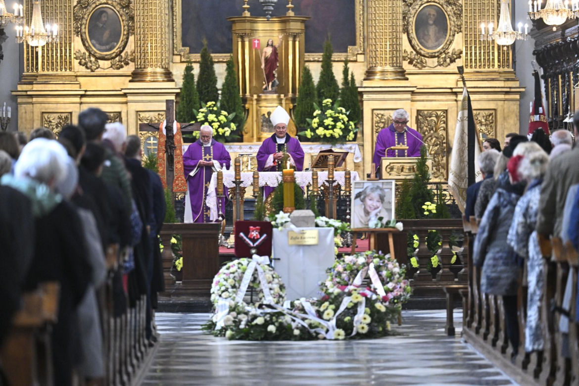 Pogrzeb Zofii Kucówny. Gwiazdy żegnają aktorkę