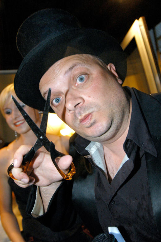 Krzysztof Skiba i jego wizerunek na przestrzeni lat. Tak zmieniał się lider Big Cyca