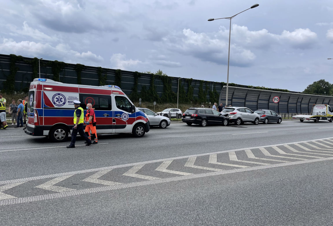 Karambol na trasie S8. Zderzyło się 10 aut