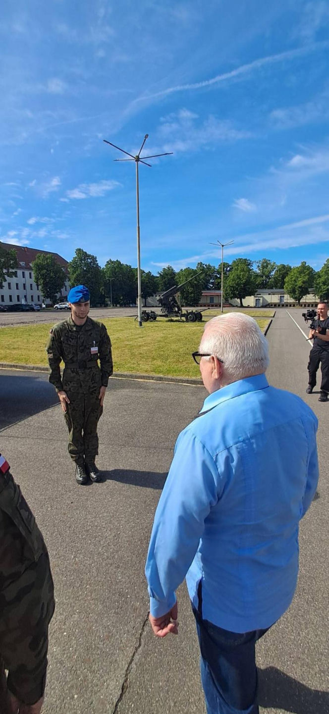 Jedni hucznie świętowali rocznicę wyborów z 1989 r., inni dusili prawdziwki