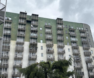 Tańczące balkony w krakowskiej dzielnicy