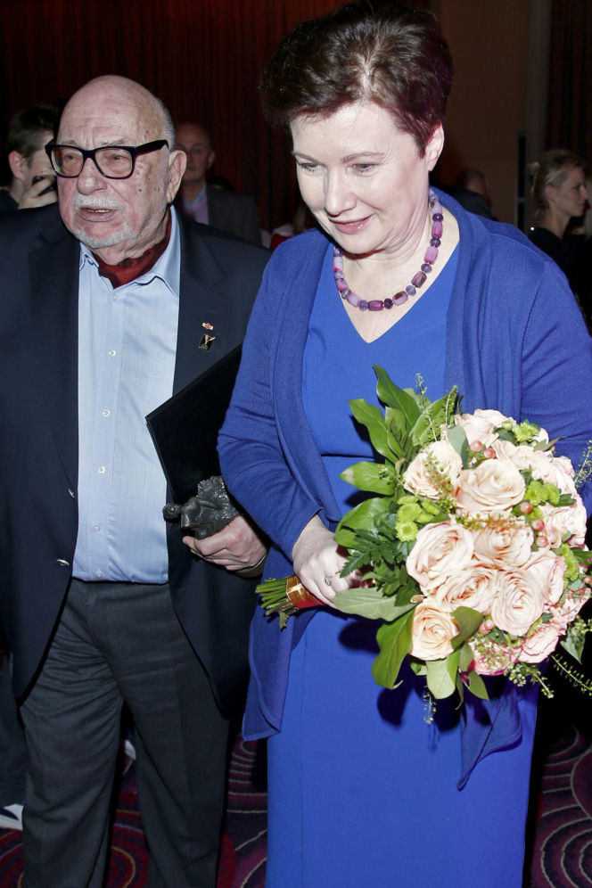 Hanna Gronkiewicz-Waltz zachwyca na zdjęciu sprzed lat! Wygląda niczym gwiazda kina lat 70.