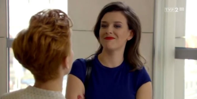 O mnie się nie martw 2 sezon odc. 10. Laura Curyło (Katarzyna Zielińska), Magda Gadomska (Anna Terpiłowska)