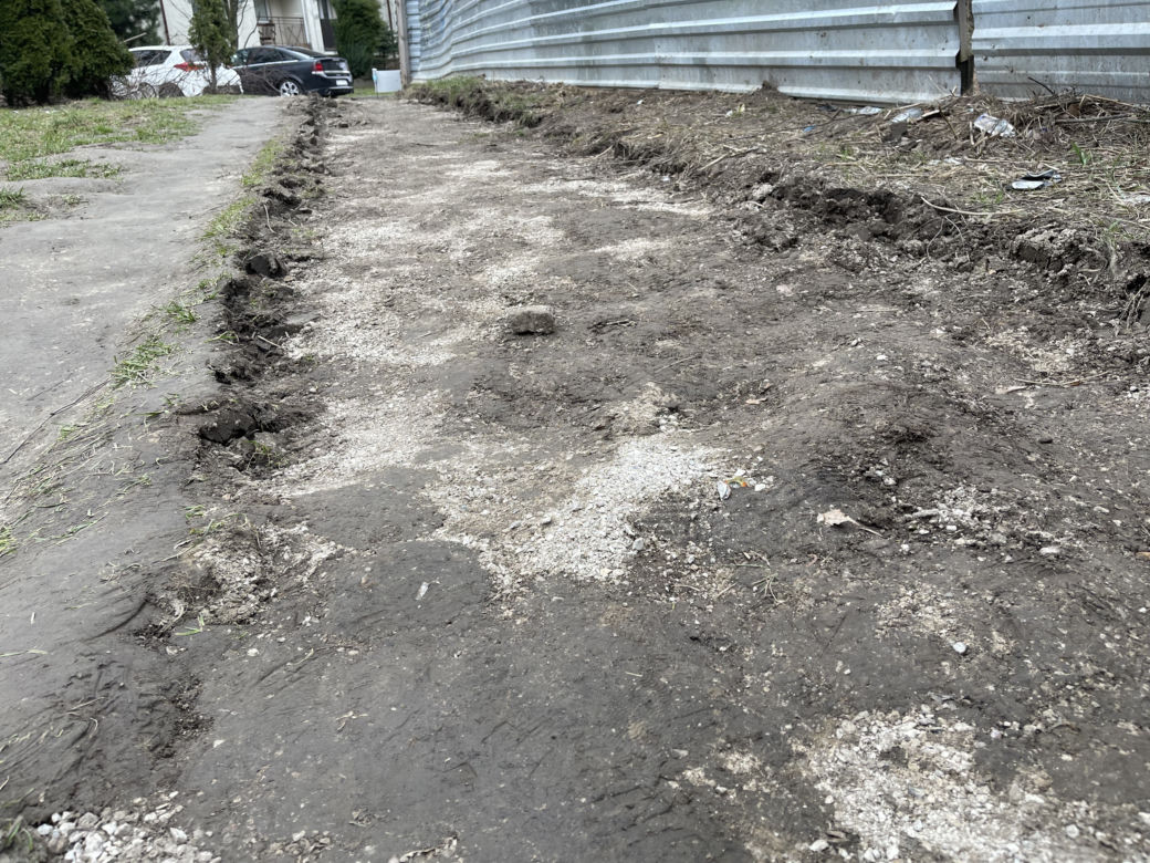 Mieszkańcy nie mogą już korzystać z popularnego skrótu. To teren prywatny dewelopera. „Niech nas pozamykają na osiedlu”