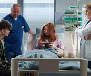 Na dobre i na złe, odcinek 817. Ula (Zuzanna Mikołajczyk), Alina Fisher (Katarzyna Skrzynecka), Stefan Tretter (Piotr Garlicki), Jacek (Jakub Jankiewicz)