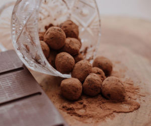 Zamiast kulek mocy robię te migdałowe kartofelki. Są błyskawiczne i idealnie słodkie