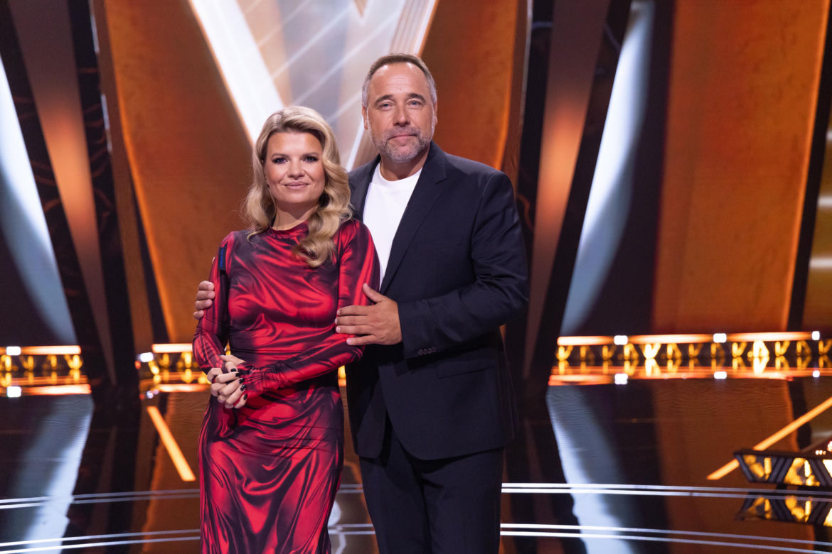 The Voice Senior - prowadzący i trenerzy! Jedna gwiazda to wielki debiut w programie