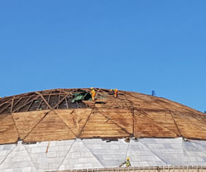 Znika dach Uranii