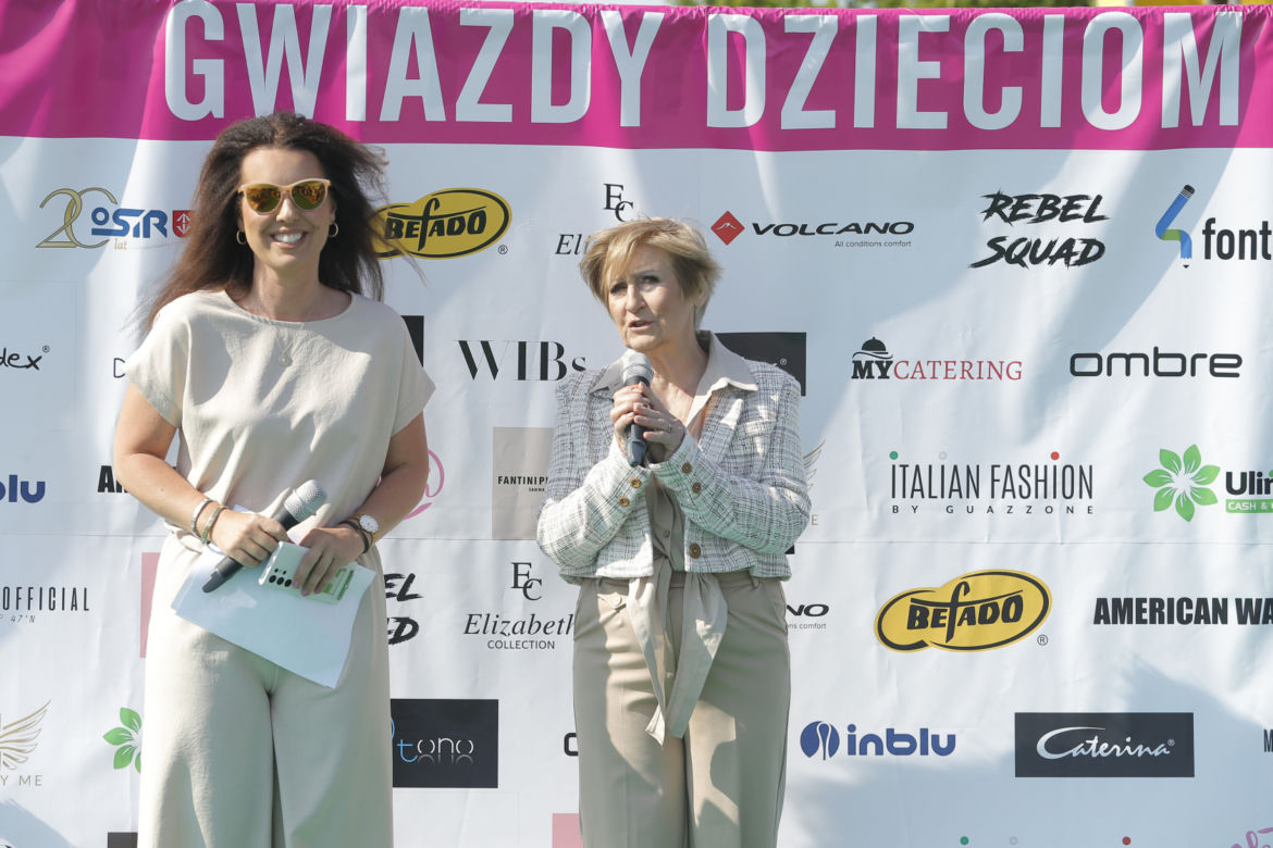 Aktorki, wokalistki i dziennikarki jak zawodowe modelki na evencie "Gwiazdy Dzieciom"