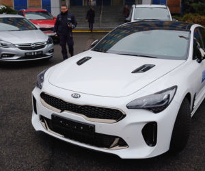 Kia Stinger 2.0 T-GDI 255 KM GT Line w polskiej policji