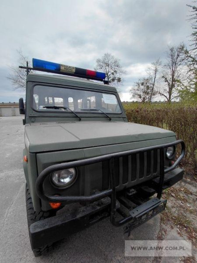 Samochód ciężarowo-osobowy wysokiej mobilności HONKER 2000