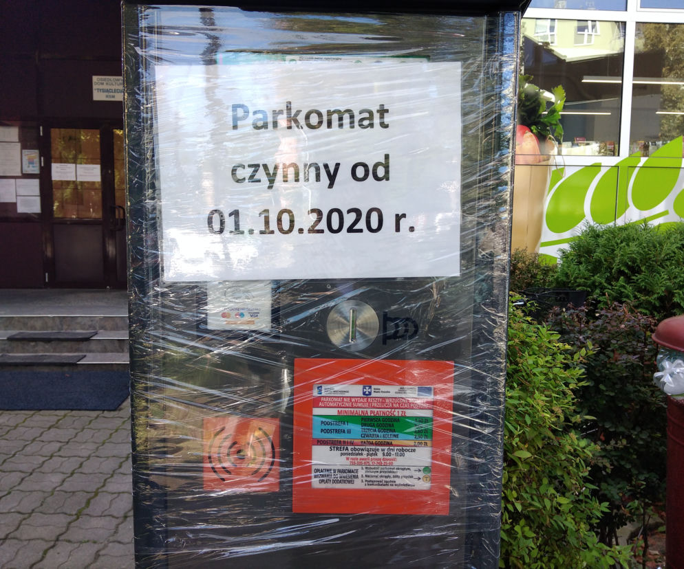 Na ul. Kochanowskiego w Rzeszowie stoją już nowe parkomaty. Od października większa strefa