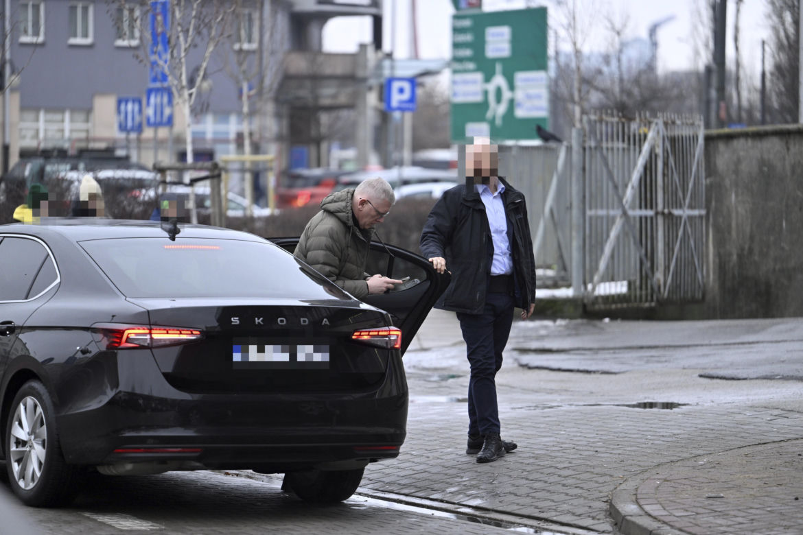 Kaczyński wyzdrowiał i ruszył na Nowogrodzką