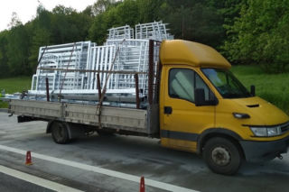 Kierowcy zabrakło zdrowego rozsądku! Dostawczak ważył tyle co ciężarówka
