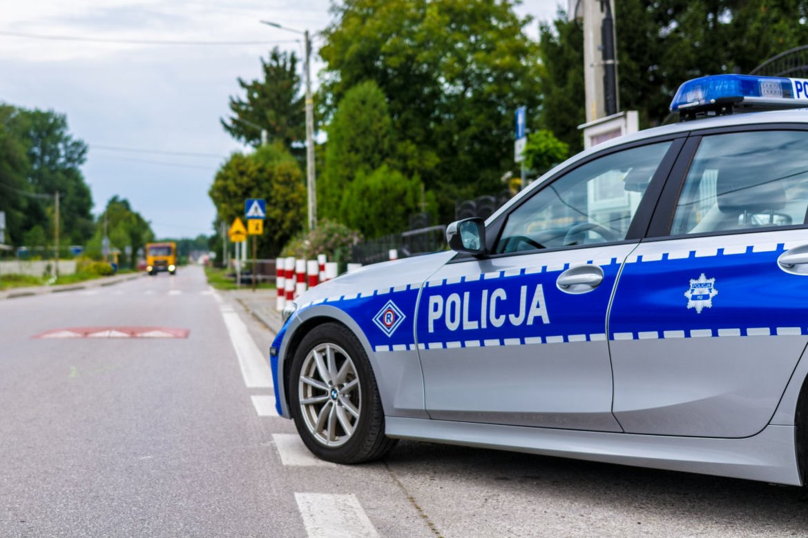 Ile zarabia zastępca komendanta głównego policji?	