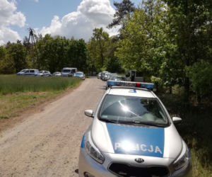 Ponad sto osób w akcji, policyjny śmigłowiec i dron. Poszukiwaną 27-latkę odnaleziono na... Śląsku