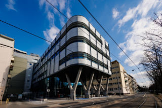 Sztuczna inteligencja rewolucjonizuje leczenie w Poznaniu. Lekarze ostrzegają przed jednym błędem pacjentów