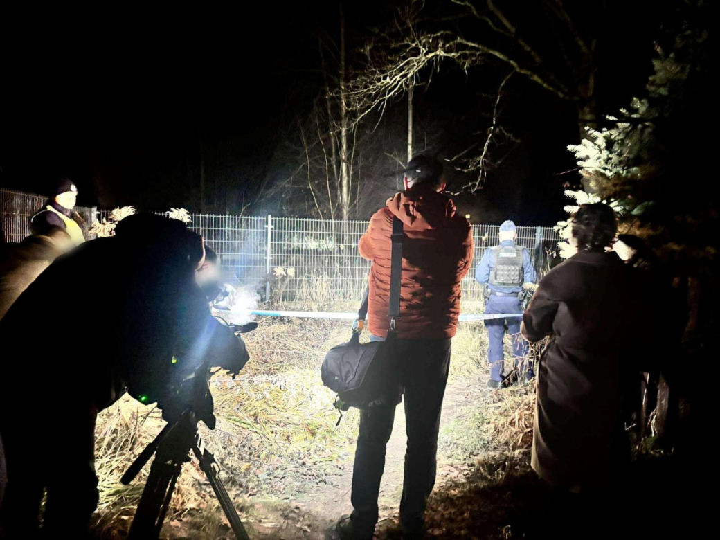 Ciało 11-letniej dziewczynki odnalezione niedaleko szkoły. Tragedia w Jeleniej Górze
