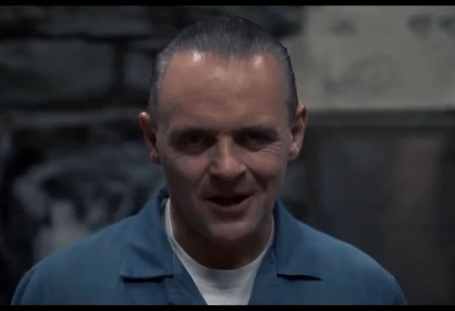 Każdy pamięta, jak Hannibal Lecter wita się z Clarice. Prawda jest jednak zupełnie inna