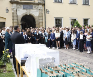 Kard. Grzegorz Ryś do laureatów konkursów biblijnych: Czytając Pismo Święte, trzeba nauczyć się słuchać