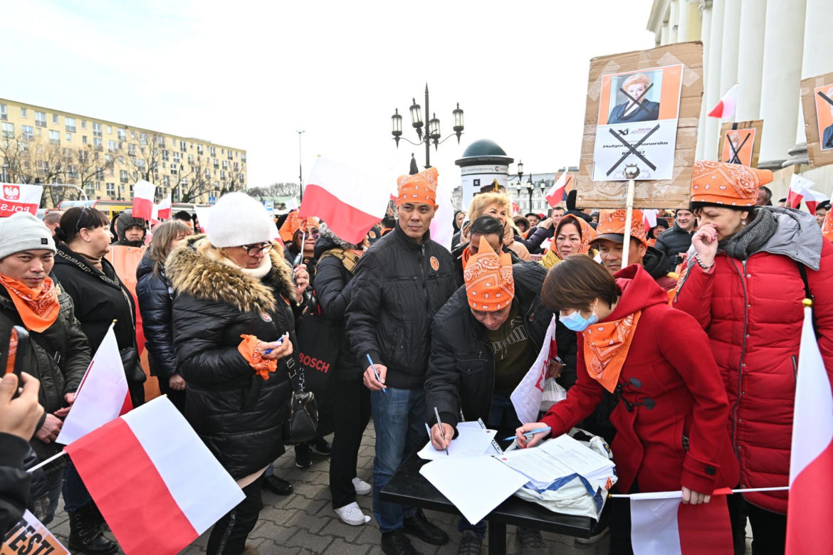 "Nasza sytuacja jest krytyczna". Najemcy z Marywilskiej znów protestują