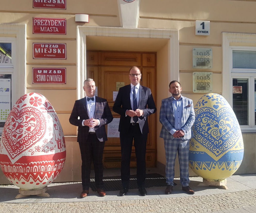 Śniadanie wielkanocne dla 300 rodzin z Przemyśla. Wolontariusze dostarczą je o poranku! 