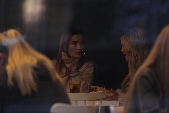 Joanna Krupa z siostrą Martą. Zjadły w mlecznym i poszły po patelnię