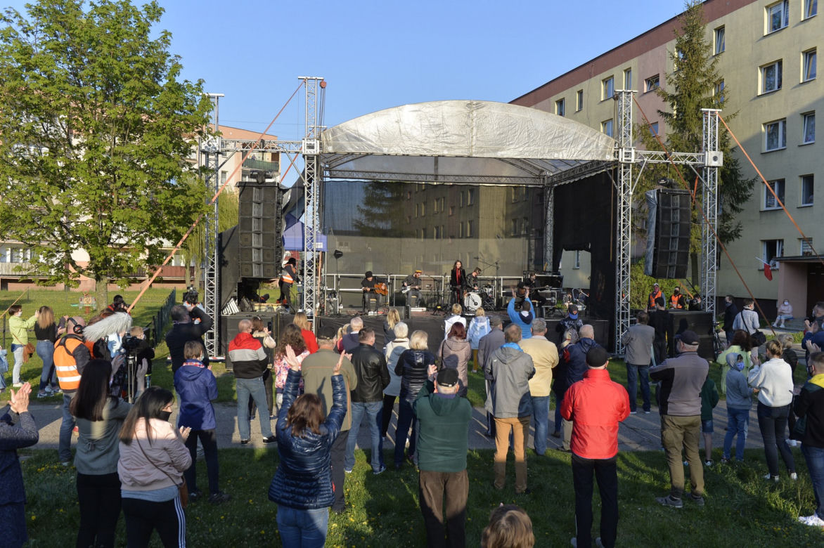 Ciechanów ukarany przez koncert Kasi Kowalskiej