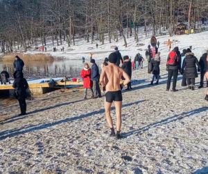 Szczecińskie morsy świętowały nad jeziorem Głębokie
