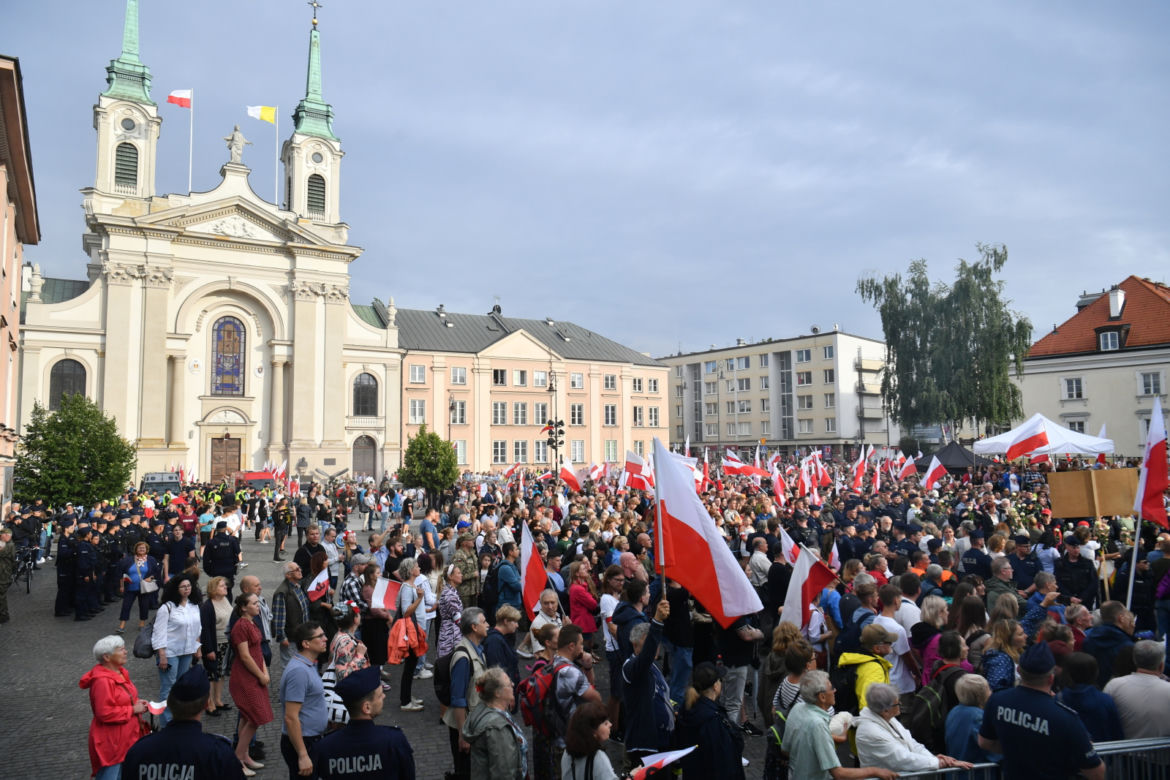 Zdjęcia z Marszu Powstania Warszawskiego