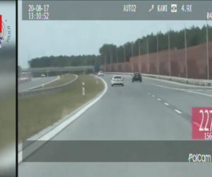 Skodą pruł po autostradzie
