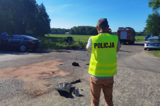 Wypadek na trasie Tolwin - Żuborice. Zderzenie opla z fiatem. Trzy osoby w szpitalu