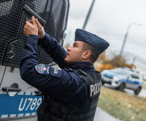 Strzały i huki w centrum Poznania. Policja wyjaśnia