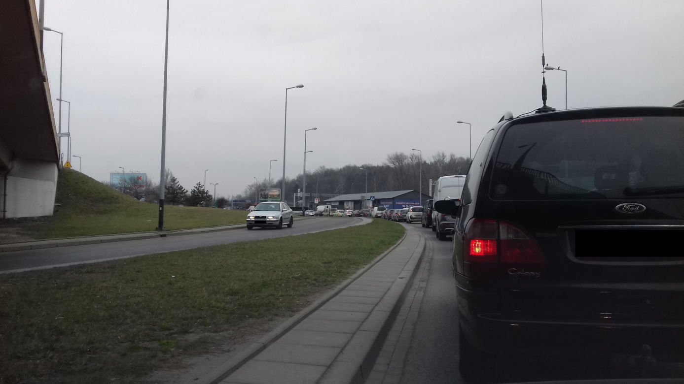 Wypadek na ul. Tischnera w Krakowie
