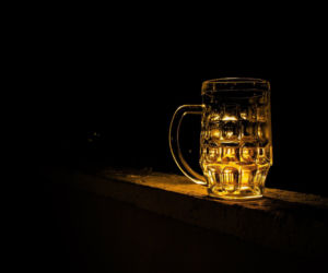 Katowice: Nocna prohibicja w kolejnych dzielnicach. Tam nie kupisz wieczorem alkoholu [LISTA]