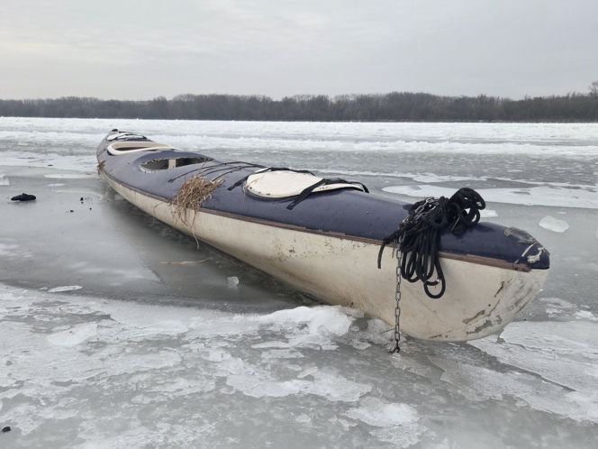 Wisła stanęła pod lodem. Zimowy spektakl w Starym Fordonie zachwyca, ale i ostrzega