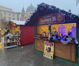 Pokémony, różowe gofry i zaskakujące różnice w cenach. Porównaliśmy łódzkie jarmarki