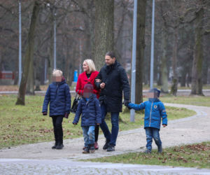 Tak całuje gwiazda PiS