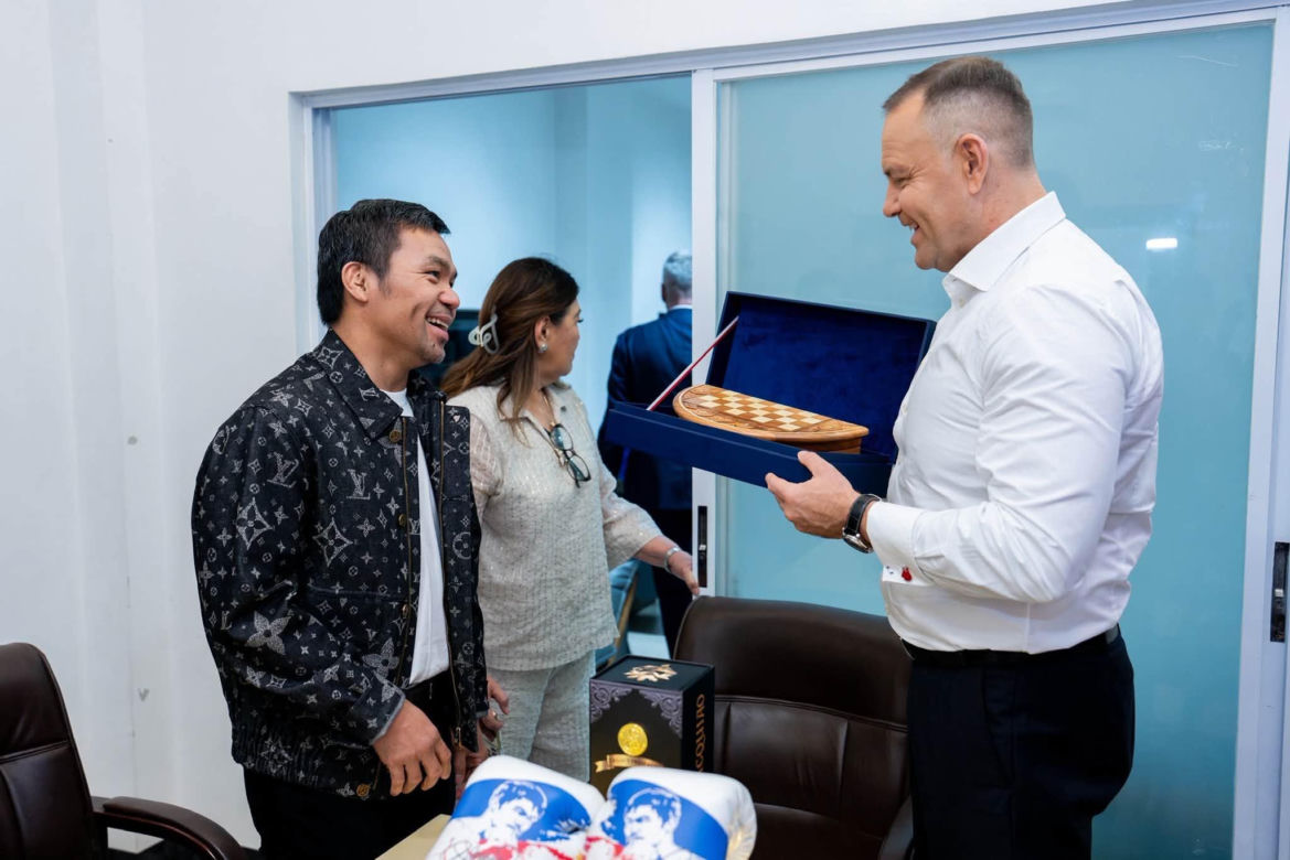 Karol Nawrocki i Manny Pacquiao