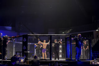 King's Arena2. Klatka i Lwy