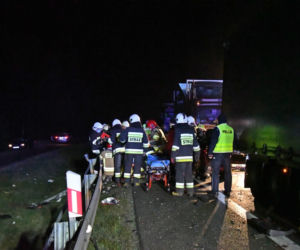 Dargobądz. Zginęła 25letnia kobieta uderzając w tył samochodu ciężarowego
