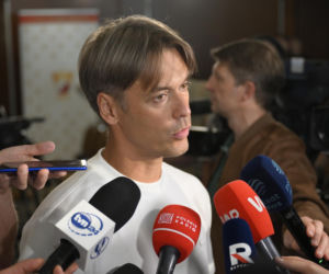 Maja Chwalińska na konferencji prasowej w Warszawie
