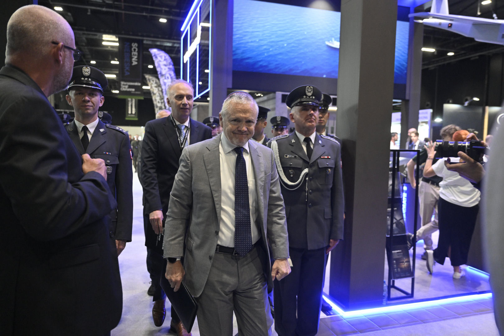 Ambasador USA Tom Rose na Warszawskich Targach Obronnych