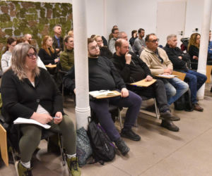 W Toruniu na siarczystym mrozie szkolą się cywile