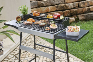 Grilling: jak grillować przez cały rok? Dobry sprzęt i zasady bezpieczeństwa