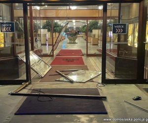 Demolka w hotelu w Karpaczu. To, co zrobił 36-latek, nie mieści się w głowie