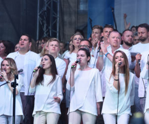 Koncert Chwały w Lublinie. Tłumy na Placu Zamkowym w Boże Ciało