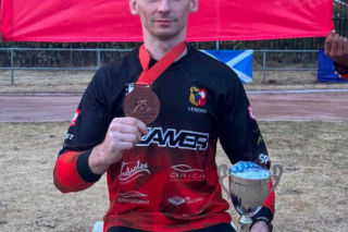 Świetne wieści z Anglii! Zawodnicy LKS Szawer Leszno wracają z Mistrzostw Europy z medalami
